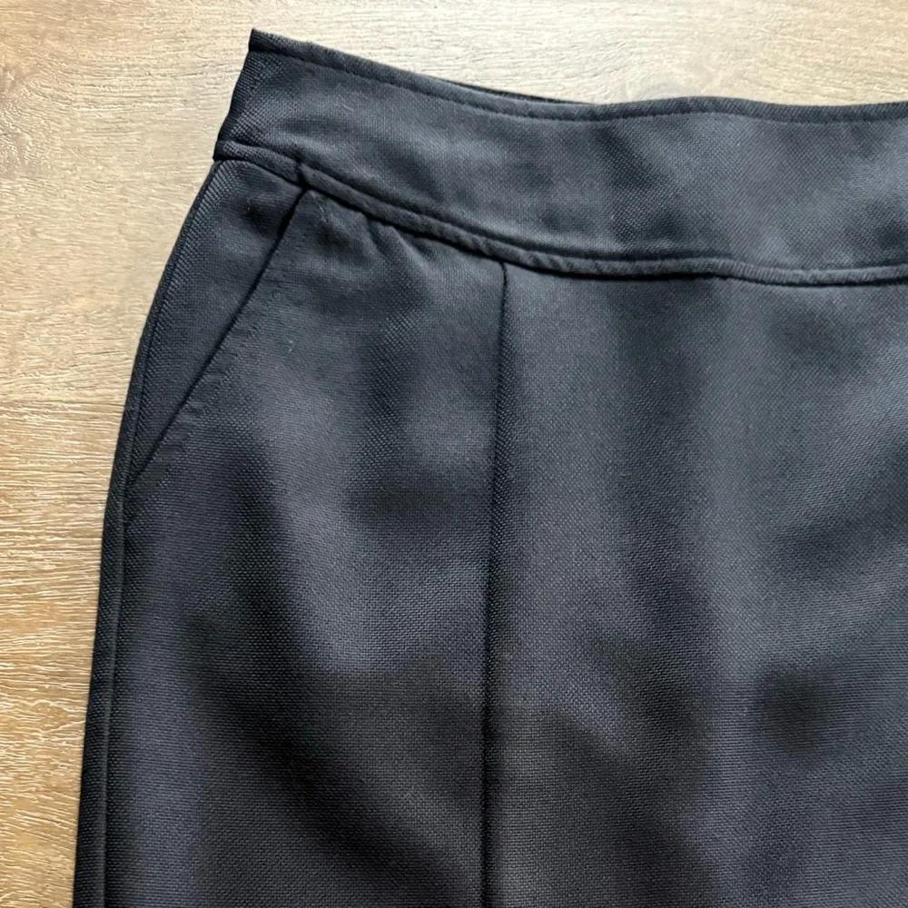 ✝️ Banana Republic | Black Pencil Skirt - Picture 3 of 14
